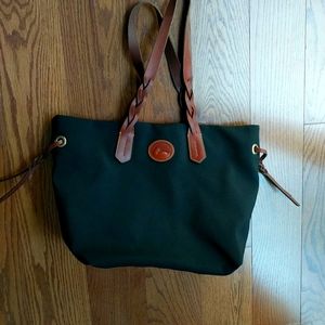 Gorgeous Dooney &Bourke black Tote